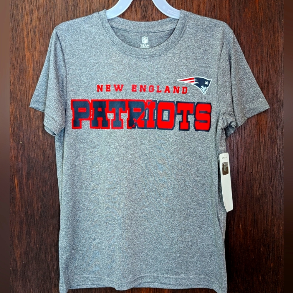 NFL Boys Patriots Shirts NWT